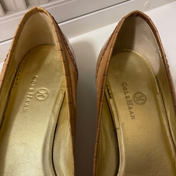 Cole Haan gorgeous flat shoes in great conditions - Picture 5 of 12